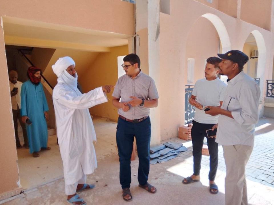 إليزي : رئيس دائرة برج عمر ادريس يقف على مشروع انجاز مستشفى 60 سرير