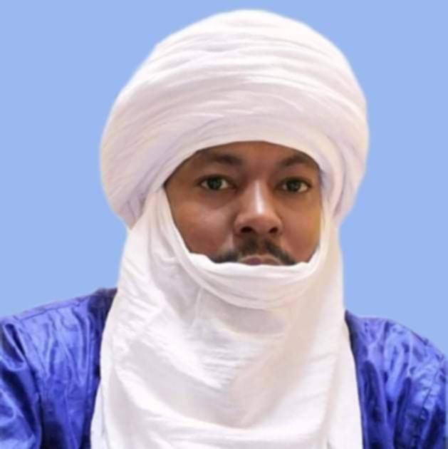 مدير السياحة لولاية جانت “المين حمادي” لجريدة الجنوب الكبير ” أزيد من 7000  سائح أجنبي زار “عروس الطاسيلي”